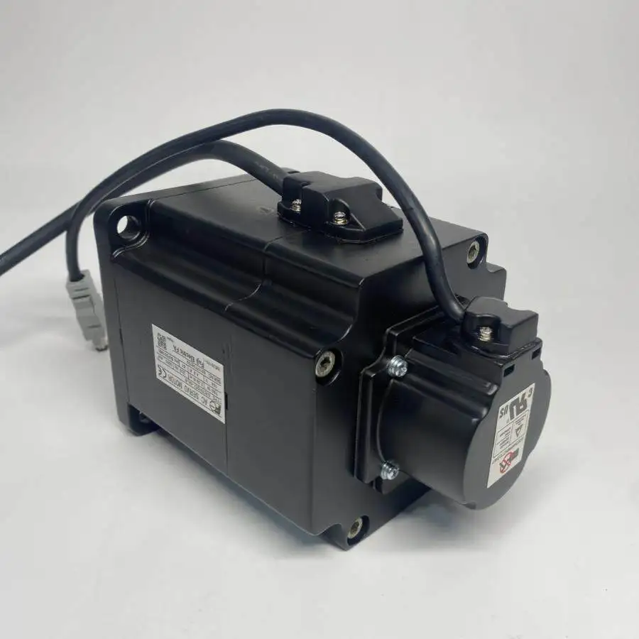 Серводвигатель Fuji GYC2011 DC1-CAGYC751DC1-SA (400 Вт200 Вт100 Вт) в наличии (art.: 3920d86e8a91d) - 3920d86e8a91d