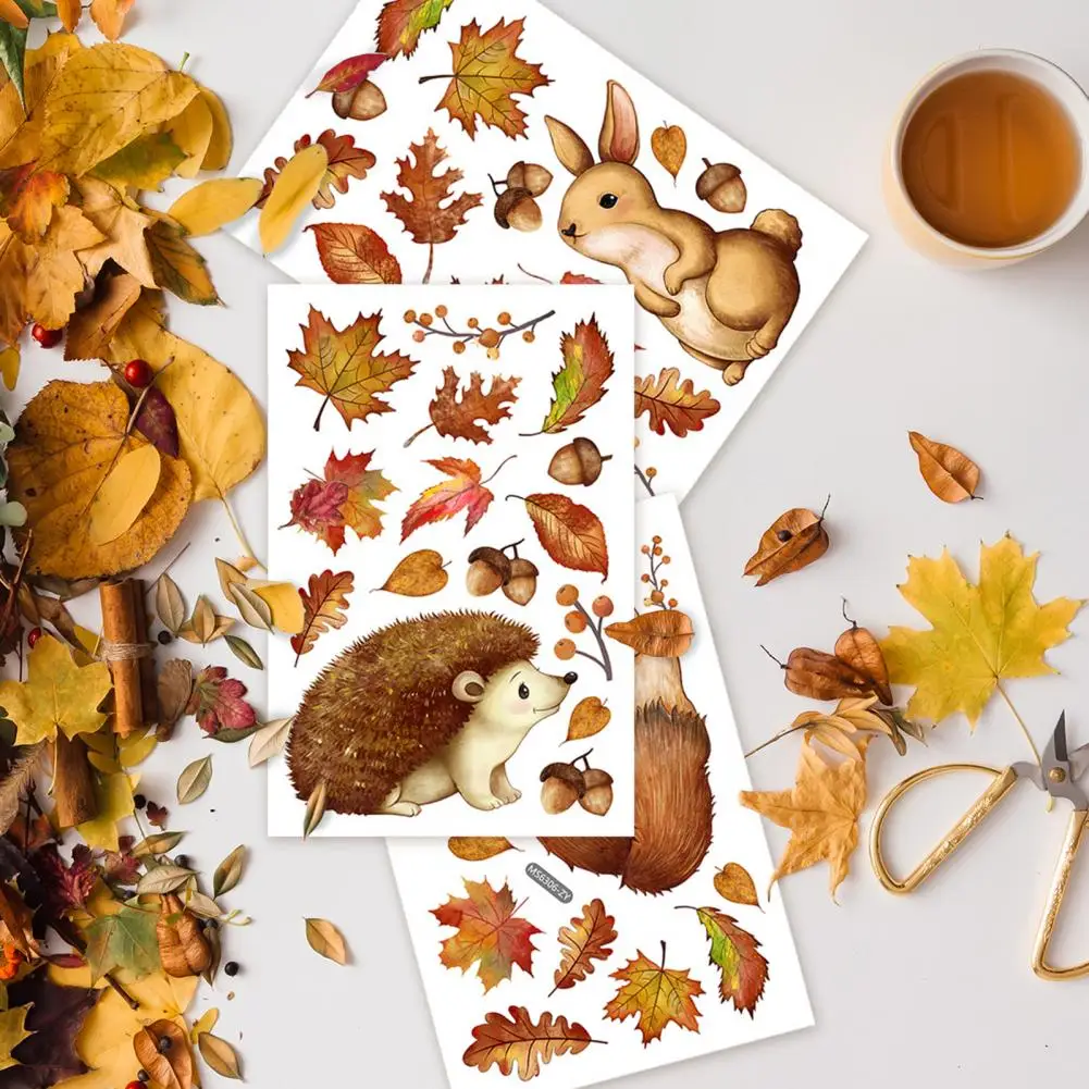 Наклейки на стену с рисунком животных ежик лиса кролик кленовые листья