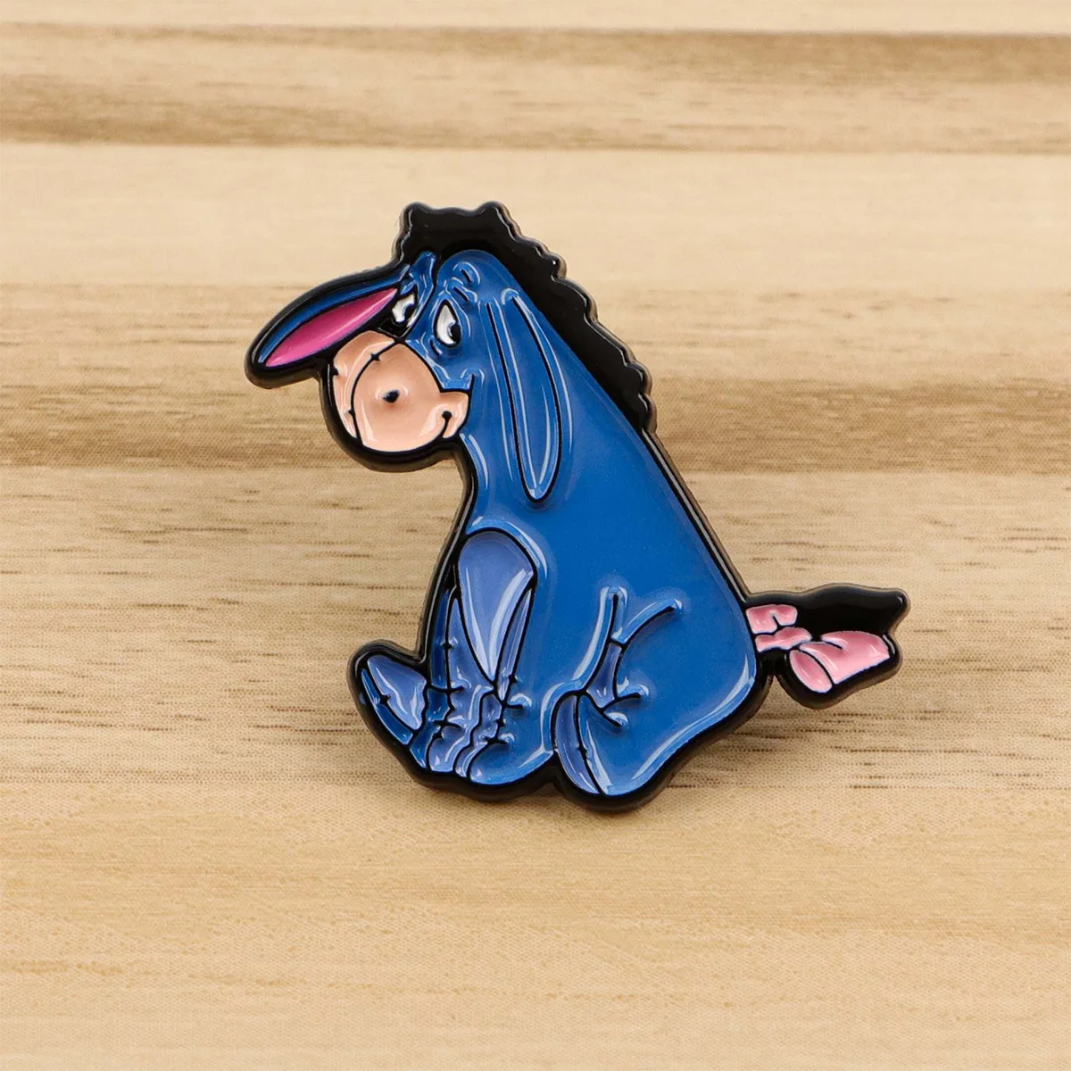 Эмалированная брошь MINISO