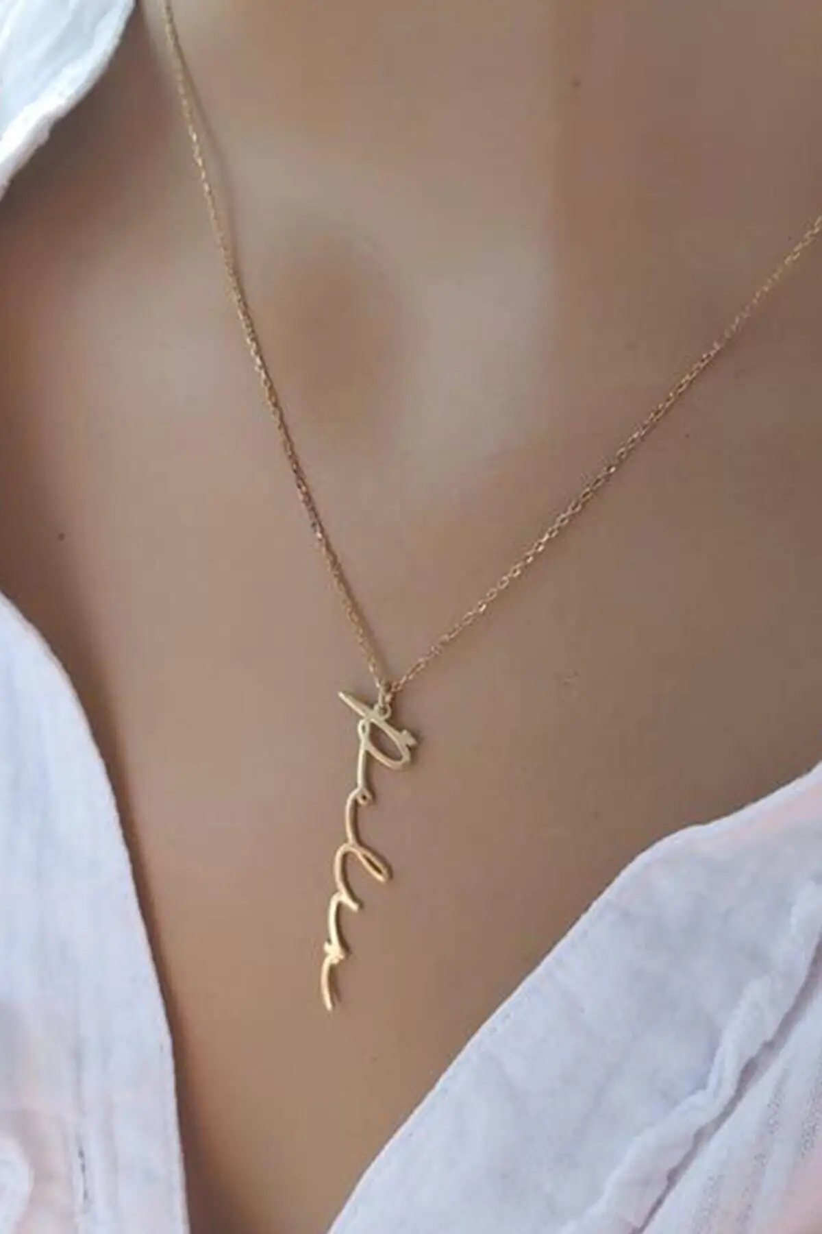 

Позолоченное серебряное ожерелье с вертикальным рукописным написанием, ювелирные изделия и аксессуары