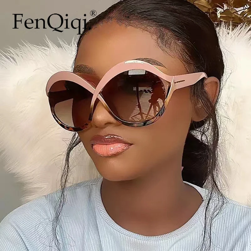 

New Fashion Gradient Sunglasses UV400 Cross Design Personality Oversized Butterfly Frame Sun Glasses Women Party Shade