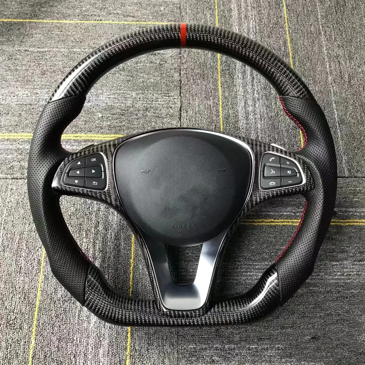 

Сменное рулевое колесо из настоящего углеродного волокна с кожей для Mercedes-Benz W205 2015-2019