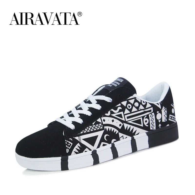 Men Skateboarding Shoes Flats Sneakers Black Sports Shoes Spring Autumn Casual Printing Sneakers