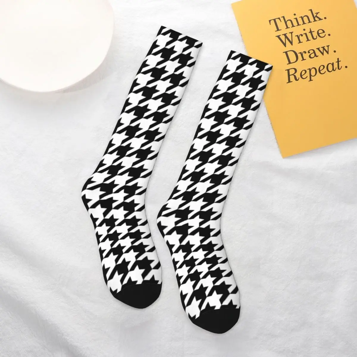

Houndstooth Print Socks Black And White Classic Print Youth Fancy Mid Stockings Large Chemical Fiber Breathable Outdoor Socks