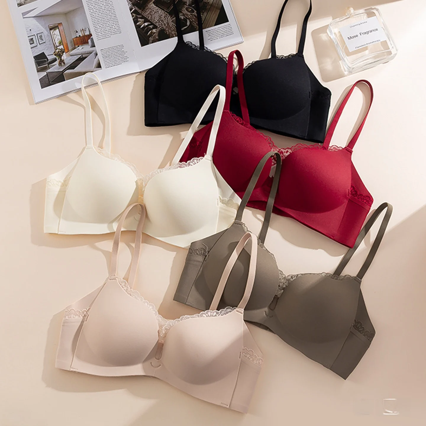 Фото Бесшовный комплект бюстгальтеров Pure KUCLUT Lace Palm Cup для небольшой груди с эффектом пуш-ап, женское сексуальное белье без косточек, визуально увеличивающее объем, Pure Desire №2
