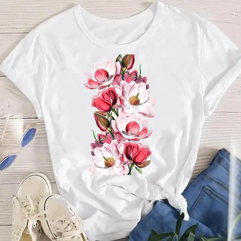 

Футболка женская с цветочным принтом, модная тенниска с коротким рукавом в стиле 90-х, топ на каждый день, одежда с графическим рисунком, на ве...