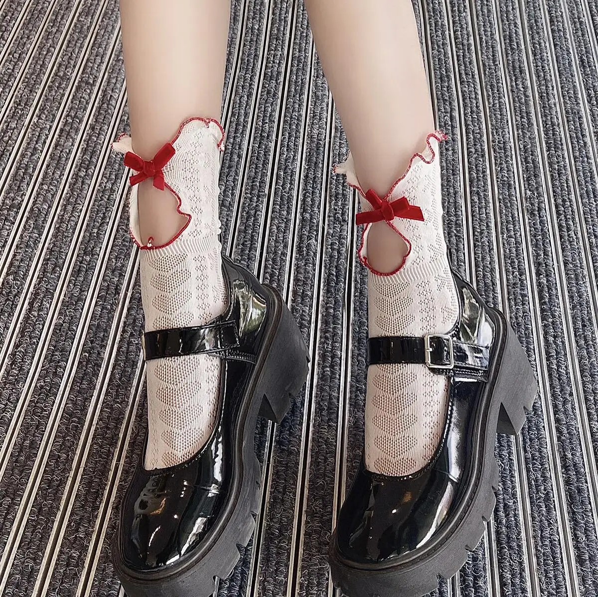 Sweet Cute Women Girls Socks JK Lolita Japanese Velvet Bow Ruffle Socks Hollow Out Sexy Lace Mesh Thin Low Cut Ankle Socks Women