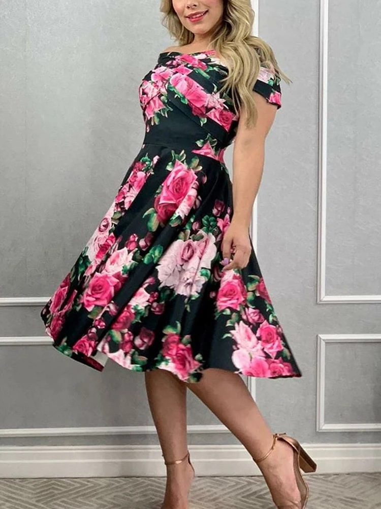 

Женское платье с открытыми плечами, V-образным вырезом и цветочным принтом