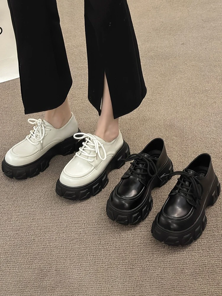 

All-Match Shoes Woman 2023 British Style Female Footwear Modis Casual Sneaker Clogs Platform New Preppy Dress Cute Creepers Rubb