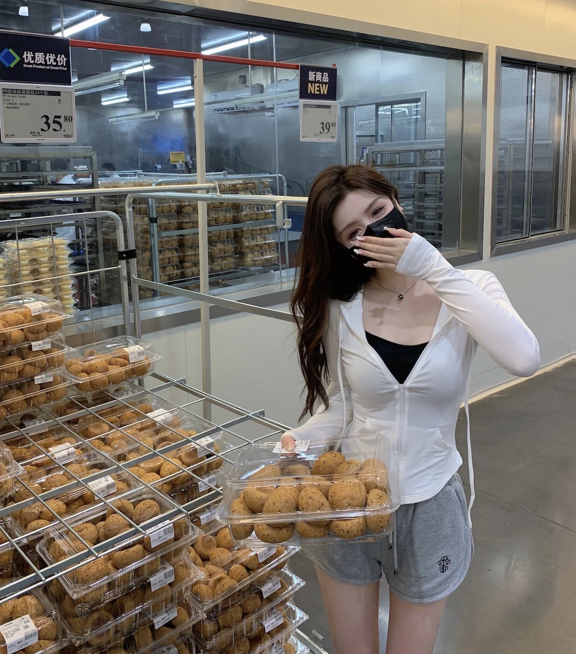 

Interesting hooded zipper sweater women's autumn and winter new loose cardigan coat top casual long-sleeved thin section