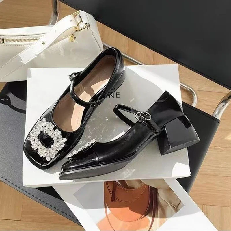 Женские туфли мэри джейн на высоком каблуке новинка 2024 лаковая кожа квадратный