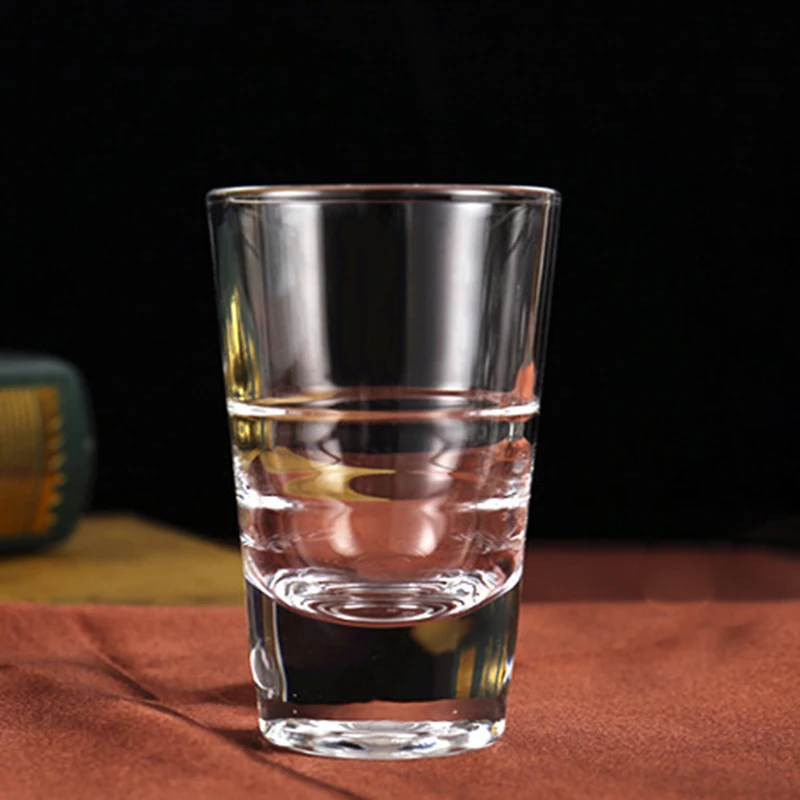 Экологичные спиртовые стаканы для напитков