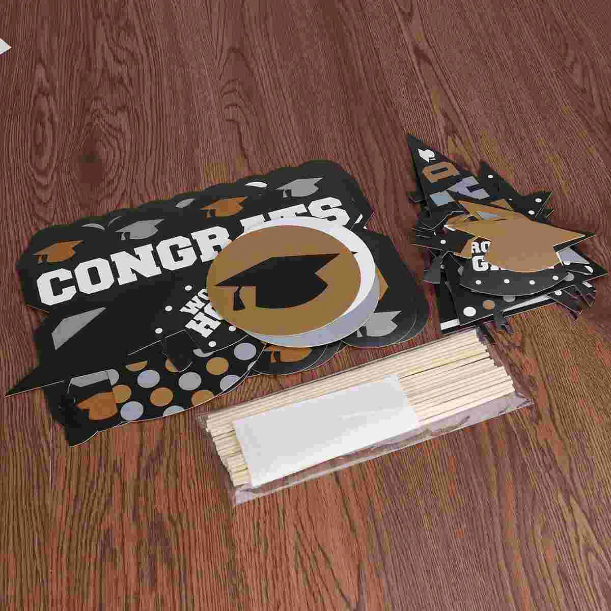 

30 Pieces Photo Booth Props Glitter Doctorial Funny Images Pose Sign Cutout Graduation Party Favor Supplies