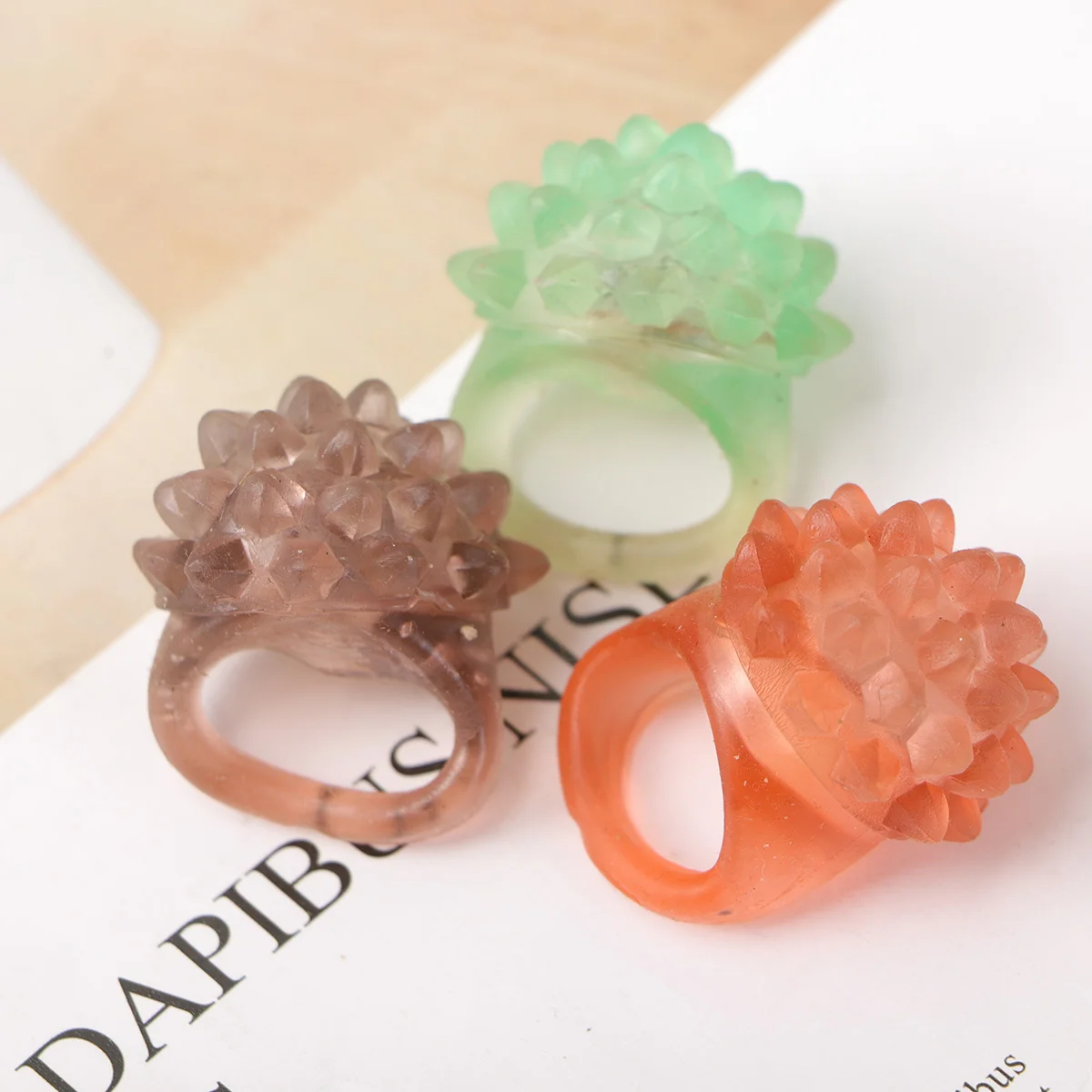 

Кольца желейные светодиодные пальцы Partyupflashingfavor светящиеся Клубничные светящиеся кольца