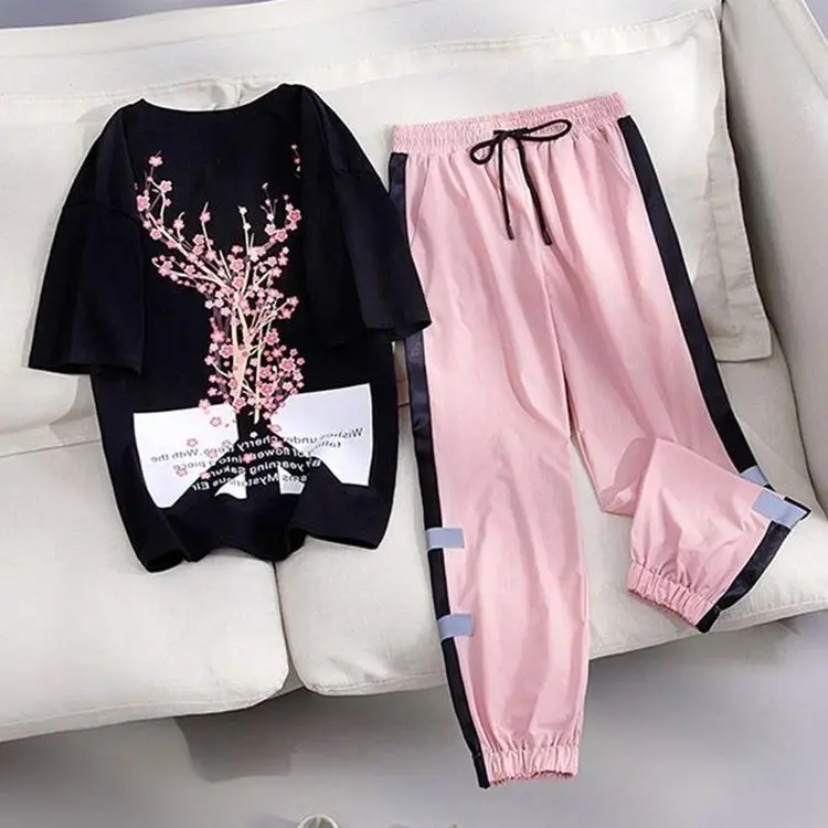 

Casual 2 Piece Set Women T-Shirt Top + Harlan Pants Summer Pink Trend Tracksuit Women Clothing Two Piece Outfits Female A639