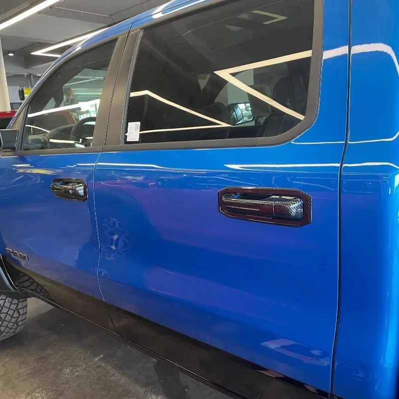 Фото Для Dodge Ram 1500 2019-2024 автомобильная наклейка из углеродного волокна, серебристая внешняя дверная ручка, литая крышка, декоративная отделка, аксессуары №3
