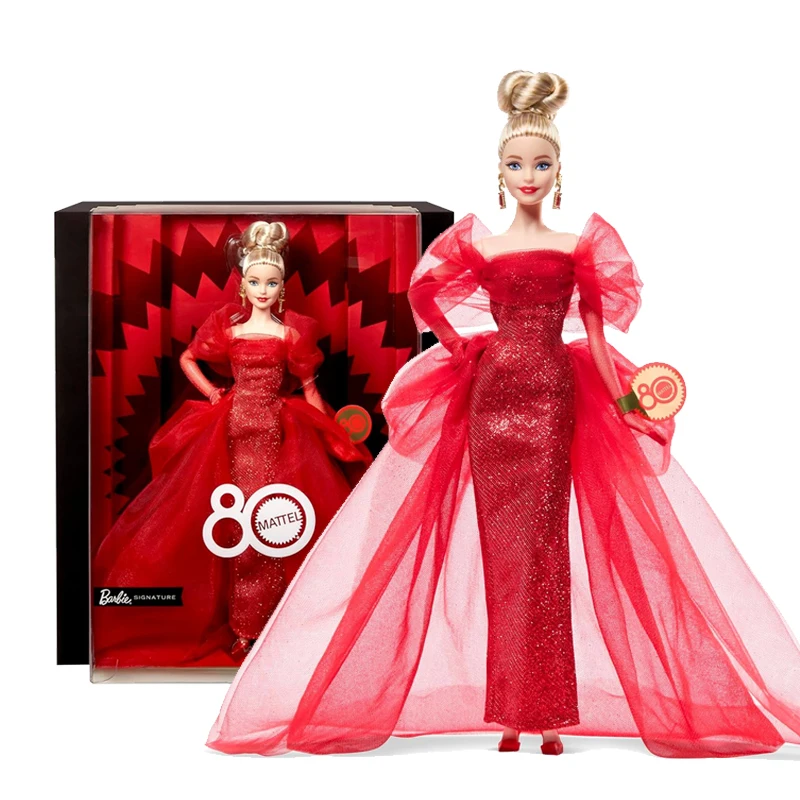 Фото Оригинальная кукла Барби от Mattel, посвященная 80-летию, в блестящем красном платье, с серьгами, перчатками и аксессуарами, блондинка, масштаб 1/6, коллекционные игрушки. №1