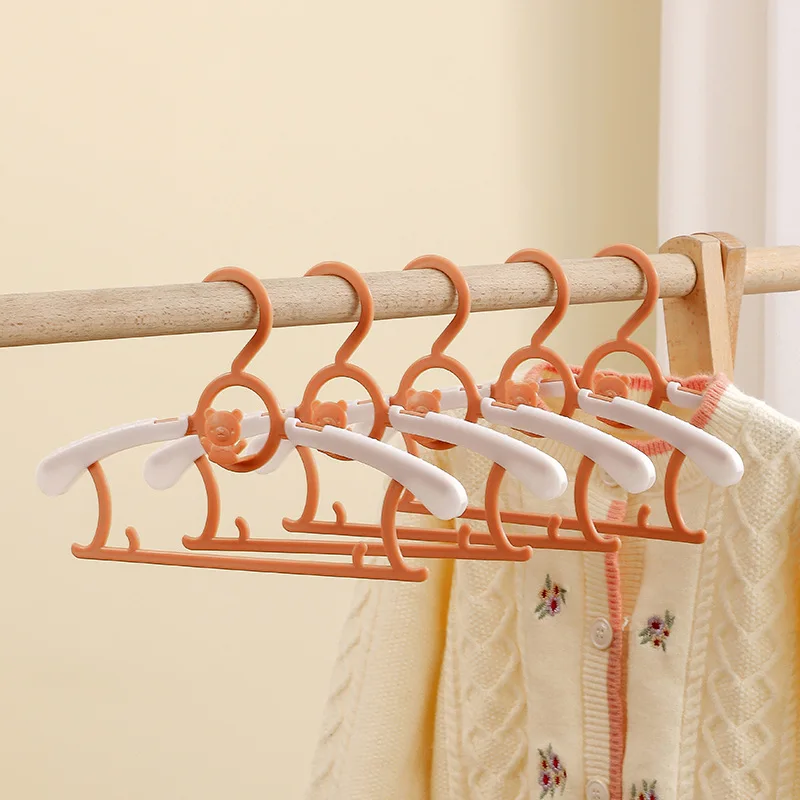 Я ЗНАЮ гибкую 10 шт. пластиковая вешалка для детской одежды с медведем