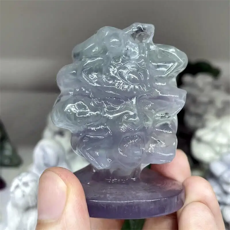 

Natural Stone Fluorite Medusa Carved Healing Crystal Reiki Gem Wicca Energy Gemstone Gift Home Decoration 1pcs