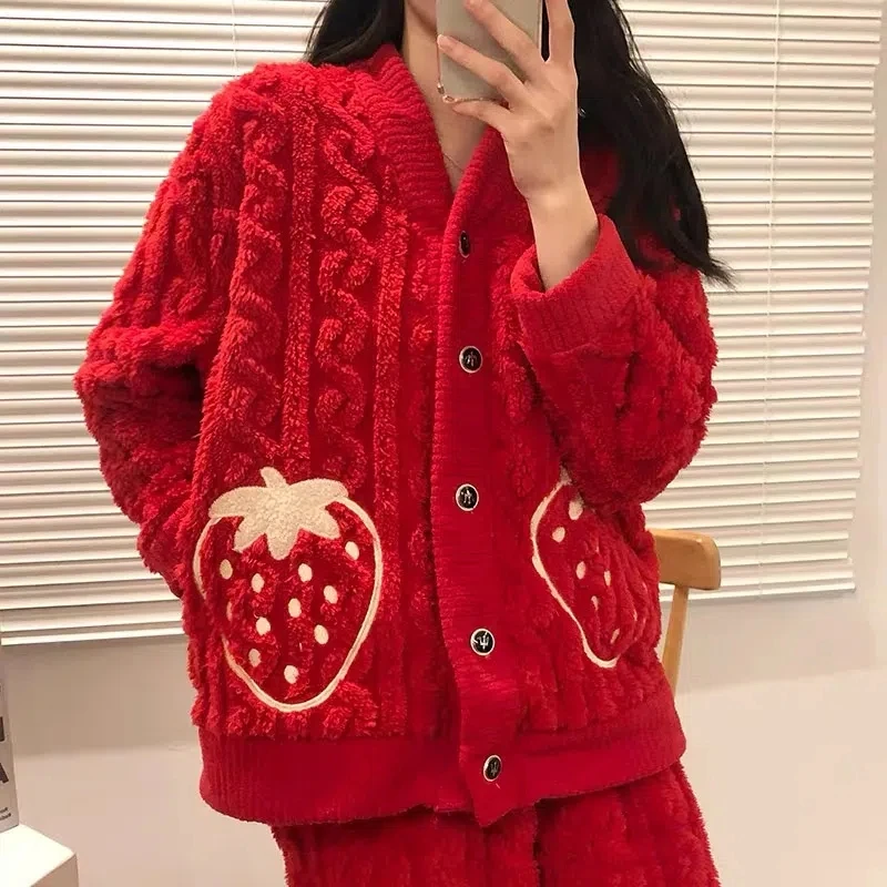 Winter Strawberry Pajamas Set Women Pyjamas Sets Thick Coral Velvt Flannel Girl Warm Lounge Sleepwear Pajama Sets