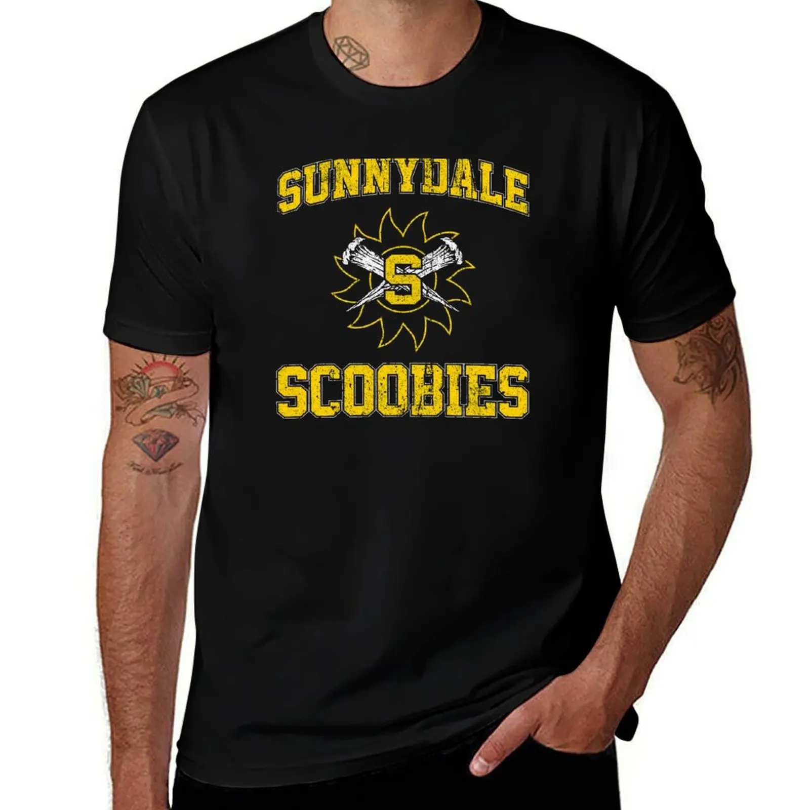 Фото Футболка Sunnydale Scoobies, простая праздничная футболка №1