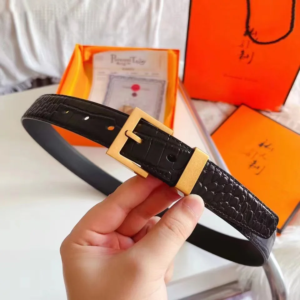 

Ремень женский универсальный из натуральной кожи с пряжкой с буквой Y