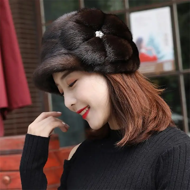 Natural Mink Fur Hat Women Winter Knitted Sun Hats Girls Ball Cap Avoid Wind Snow Good Quality Female Mink Peaked Cap Ear Warm