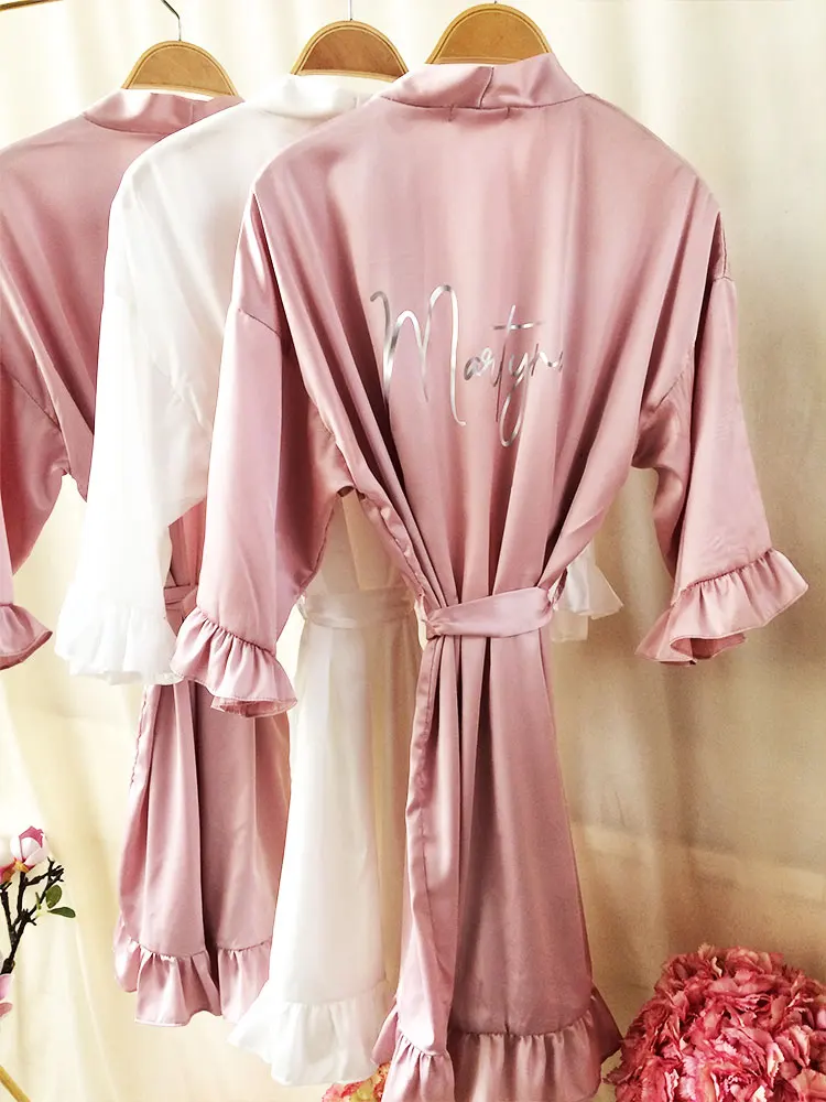 

Mauve Ruffles Robe Shorts Wedding Dresses Bridal Kimono Personalized Bridesmaid Nightgown Custom Team Bride Robes Nightdress New