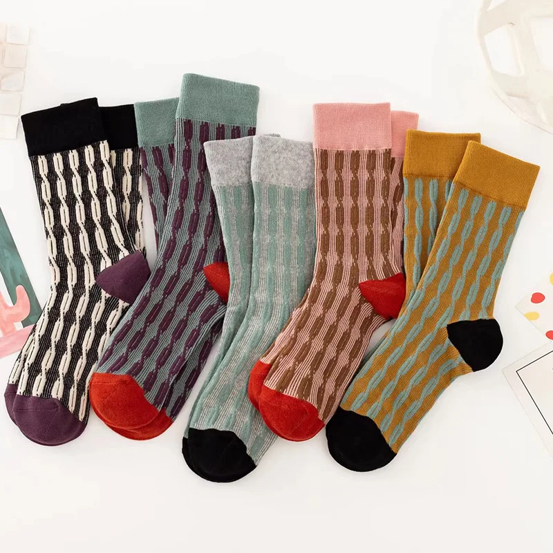 

Retro Fashion Personalized Street Stripes Unisex Mid Tube Socks European and American Ethnic Outwear Flat Edge Cotton Socks