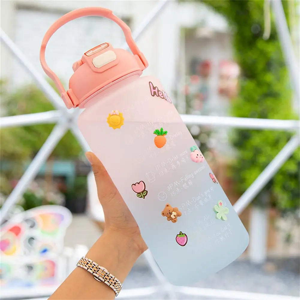 Прозрачная пластиковая бутылка для воды с градиентной ручкой 2000 мл |