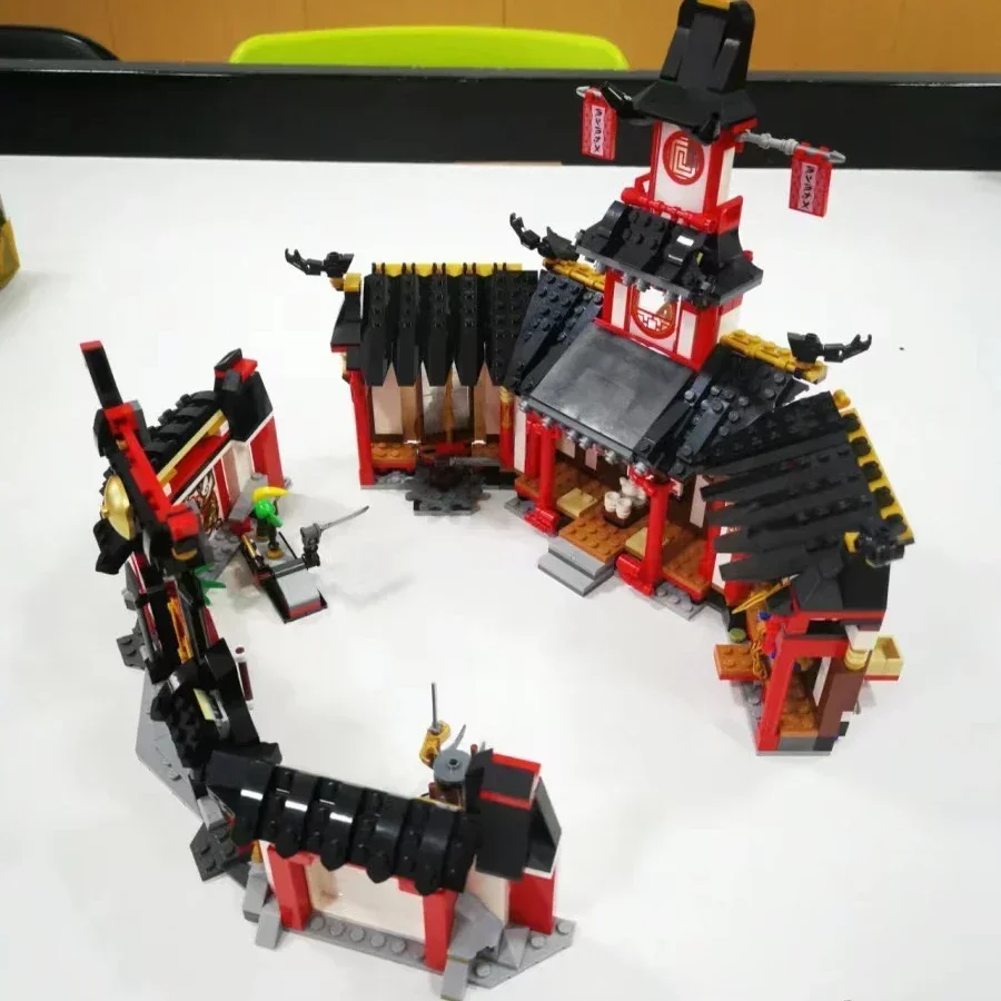 Игрушки ниндзя храм Вэдзицу тренировочный зал красный дом монастырь Спинзицу