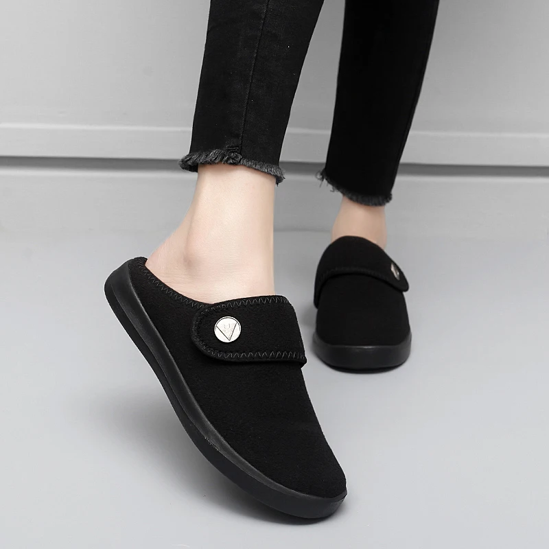 

Flip Flops Pool Woman Gothic Shoe Women Wedge Heel Designer Trainers Plush Slippers Rubber Hard-Wearing Female Flipflop Tennis