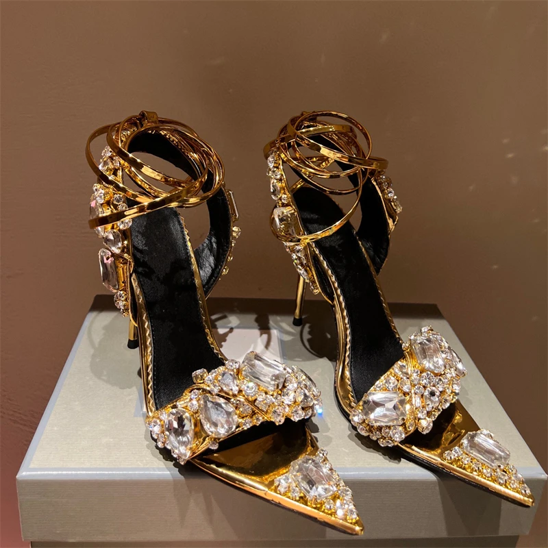 

2022 Casual Designer Summer Lady Women Shoes Gold Patetnt Pointy Toe Crystal High Heels Stiletto Stripper Sandals Zapatos Mujer