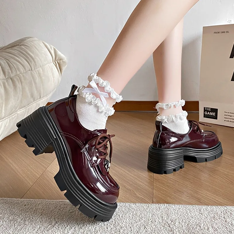 Весенне-осенняя новая женская повседневная обувь однотонная на высоком каблуке