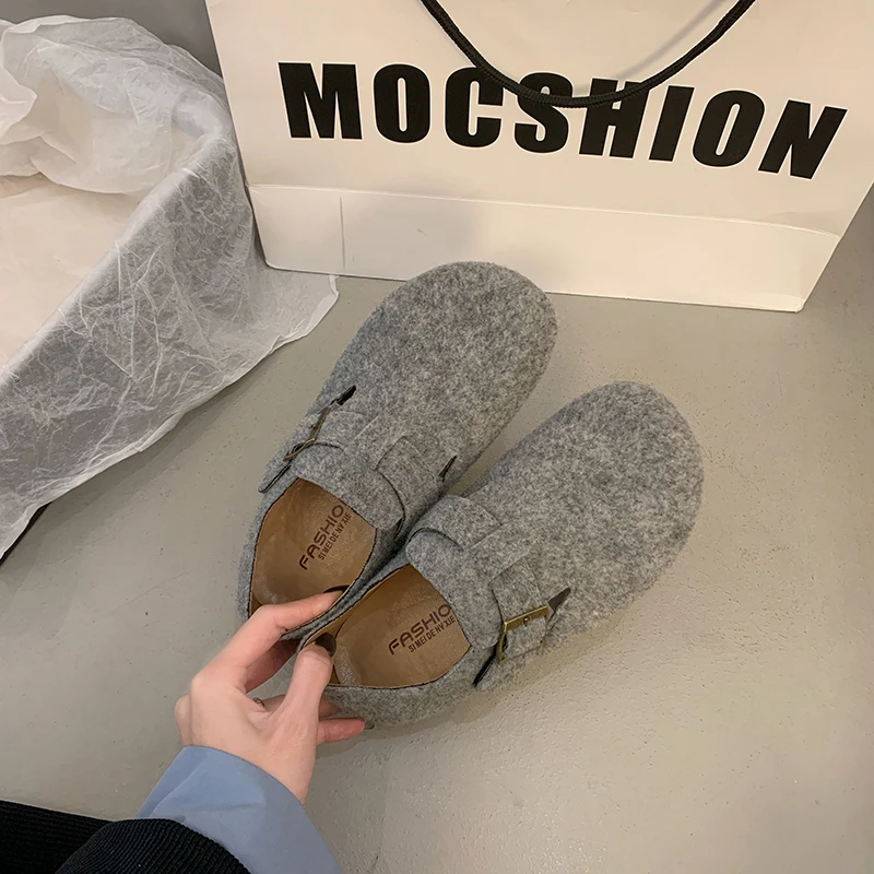 Женская обувь в стиле ретро осенние лоферы с круглым носком и меховыми слипонами