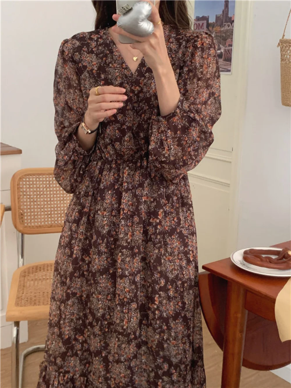 Женское платье-рубашка