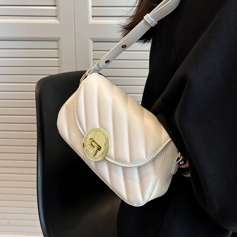 

Classic High-quality Women's Bag 2022 Korean New Messenger Bag Fashion French Niche Design Armpit Bag