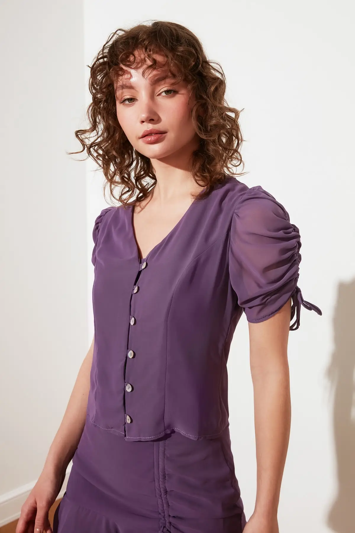 

Trendyol Petite блузка на пуговицах TWOSS21BZ1446