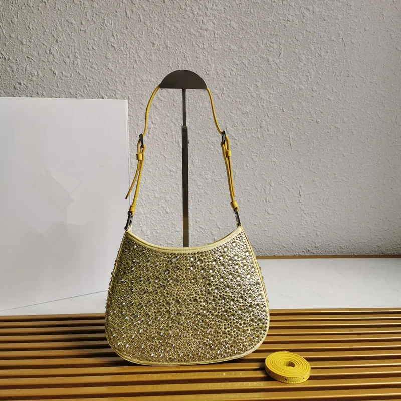 

2022 Classic Luxury Women's Bag Shoulder Handbag Top Quality Fashion Cowhide Luxury Designer Bag Women's Pouch Axillary Bag