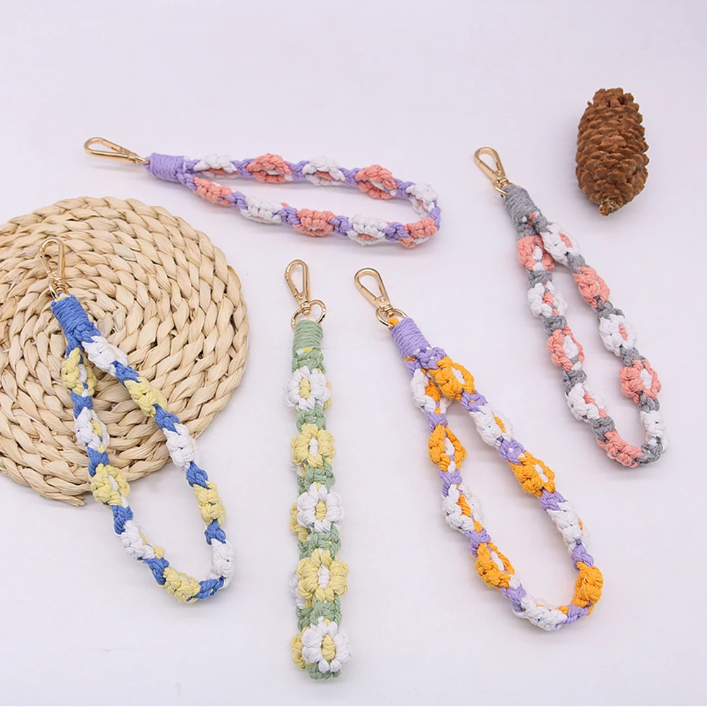 Daisy Flower Macrame Wristlet Keychain Boho Bohemian Key Fob Strap Wrist Lanyard Bracelet Keyring Purse Backpack Charm Crochet