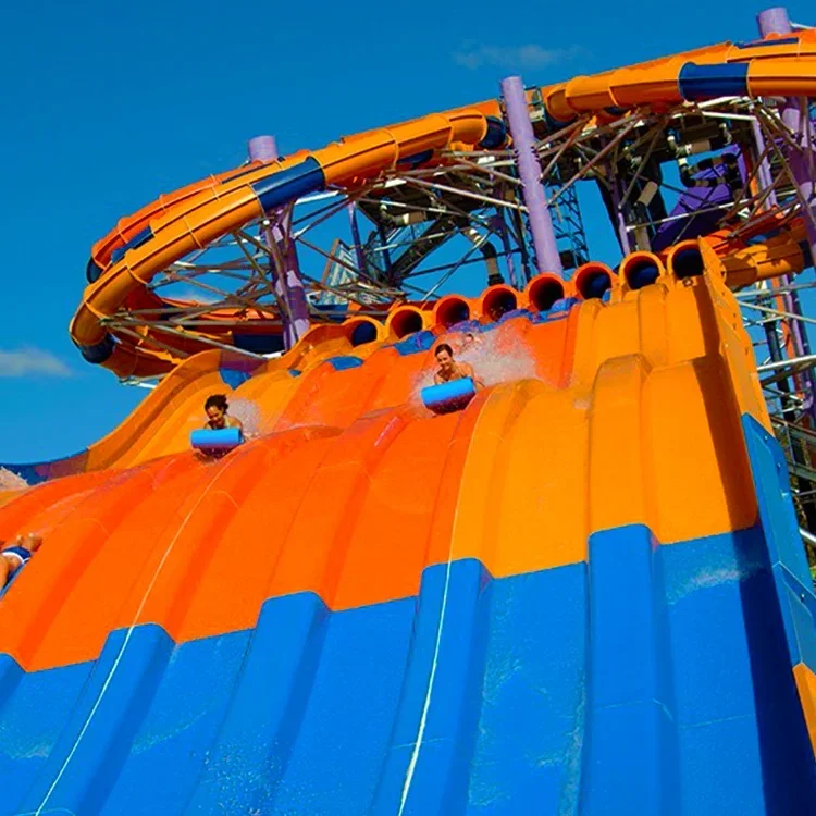Производитель оборудования для аквапарков предлагает водную горку взрослых