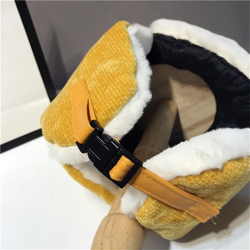 Детская шапка U Ggs с ушками цвет в ассортименте