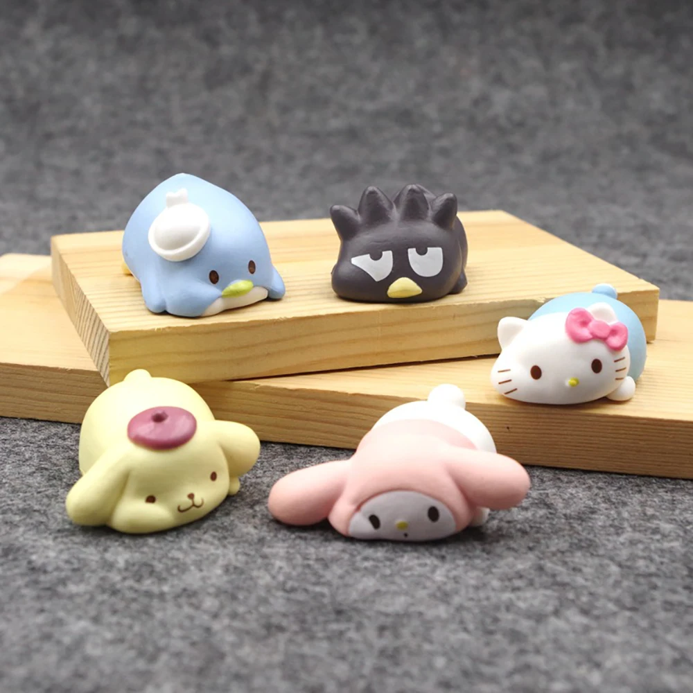 

Sanrio Hello Kitty 5Cm Figure Kuromi Cinnamoroll Melody Anime Cute Doll Decorative Ornament Accessories Cartoon Model Christmas