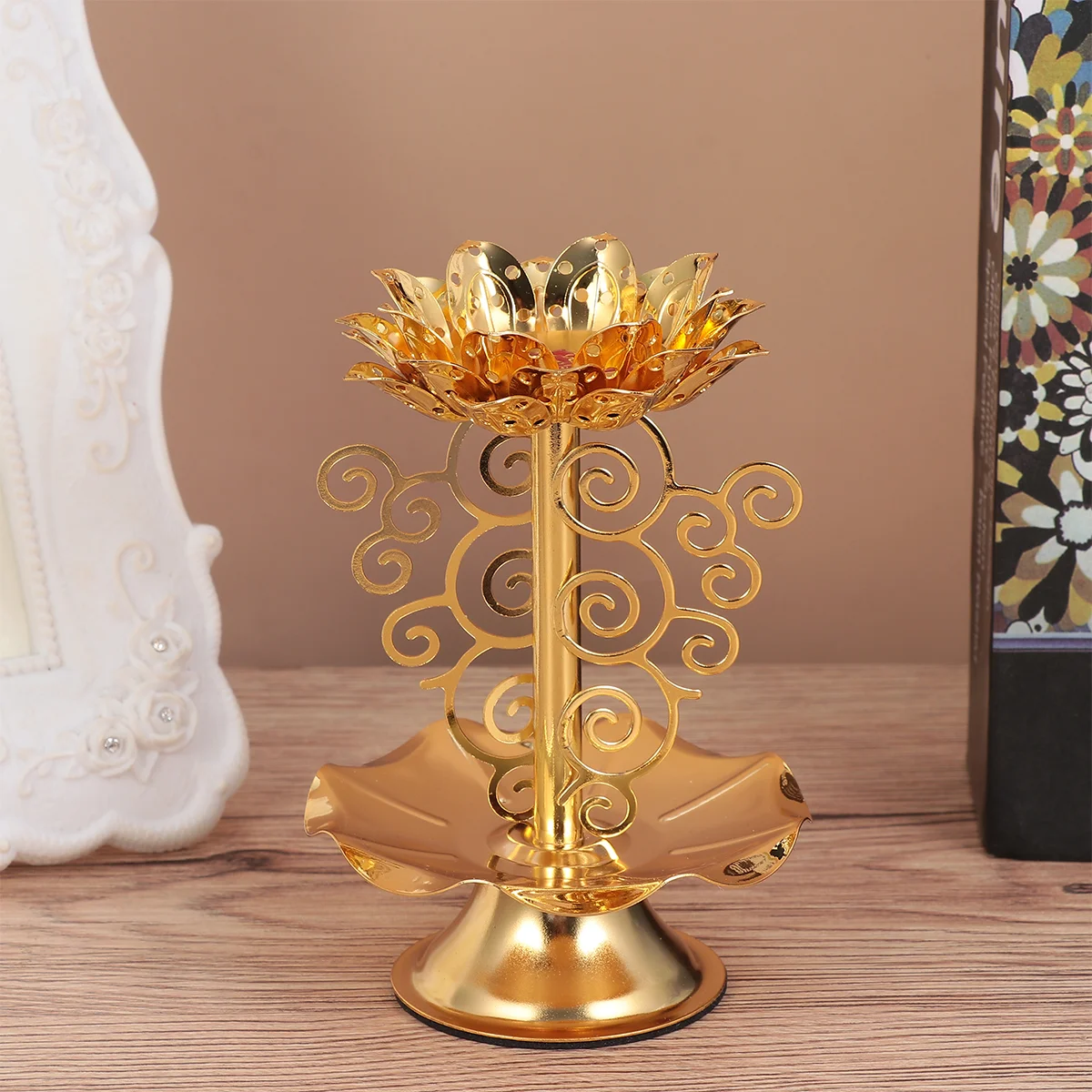 

Holder Lotus Diwali Gold Lamp Diya Indian Candlestick Oil Stand Tealight Flowerlamps Decor Holders Crystal Lantern Gifts Diyas