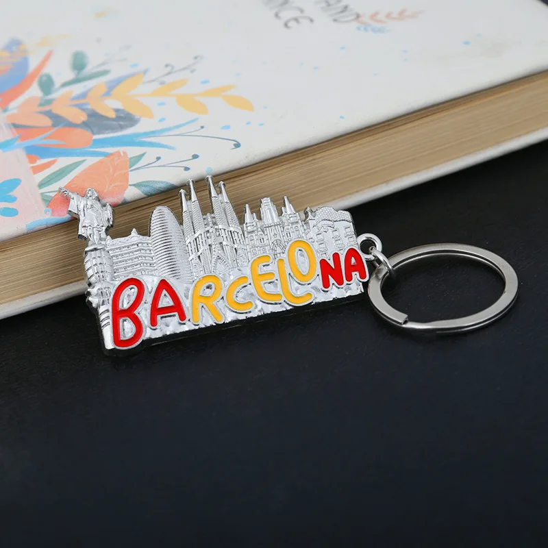 

Barcelona Keychain Spain Travel Commemorative Key Chain Barkeno Gothic Building Alloy Electroplating Drip Oil Souvenir Gift