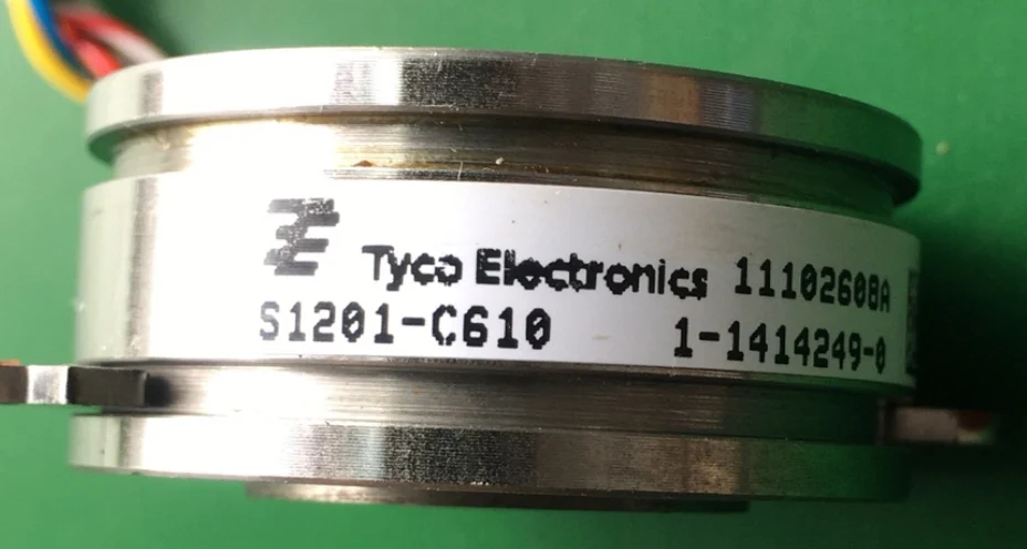 

V23401-S1201-C610 encoder , used one , 85% appearance new ,3 months warranty , fastly shipping