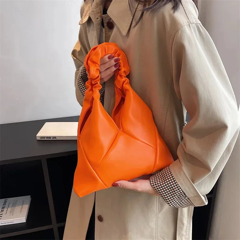 

High Quality PU Leather Tote Bags for Women Designer Fashion Pleated Handbags Female 2024 Summer New Wrist Bag Simple Clutch
