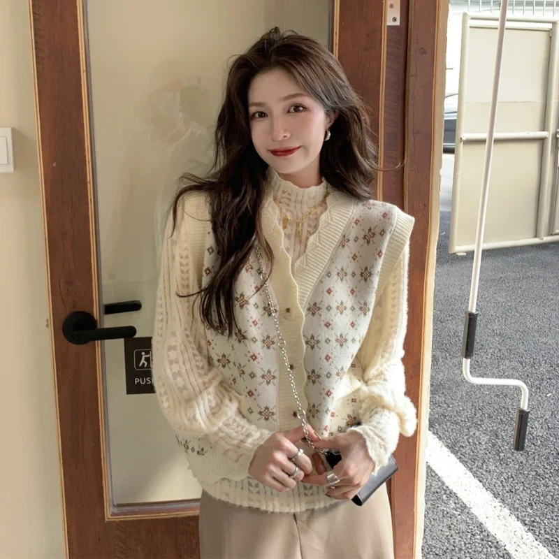 

Women Sweet Autumn Floral V Neck Knitted Sweet Sweaters Sleeveless Fairy Korean Jacket Beige Casual Vintage Vests