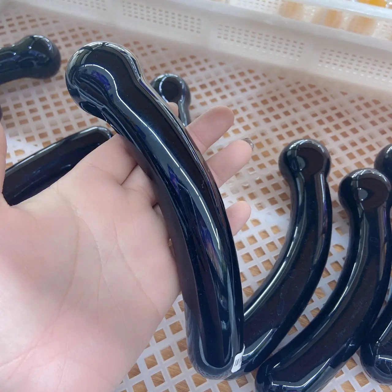 Массажная палочка из черного обсидиана 18 см