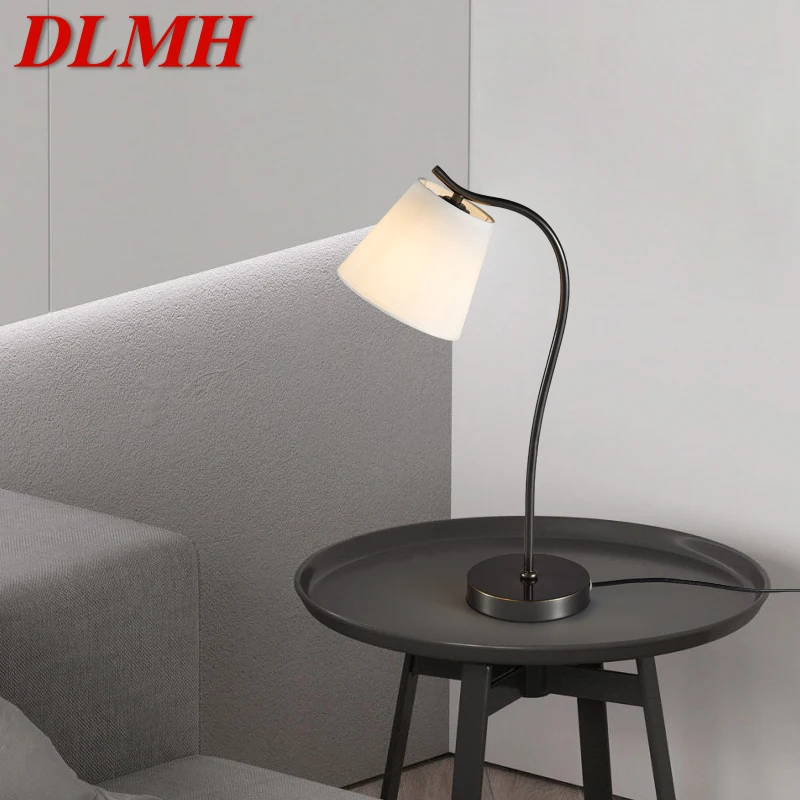 

DLMH Contemporary Brass Table Lamp LED Creative Simple Desk Light For Home Living Room Bedroom Bedside Decorate